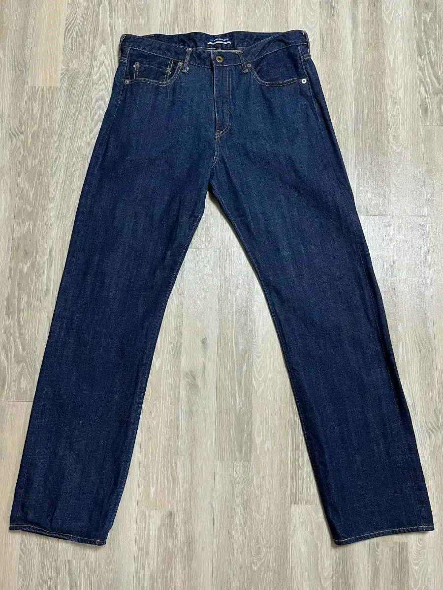 TCB jeans 505 BKBK size 36 on Bunjang Global Site.